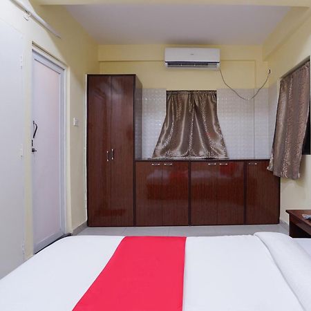 OYO 60891 Hotel Amaze Jādabpur Buitenkant foto